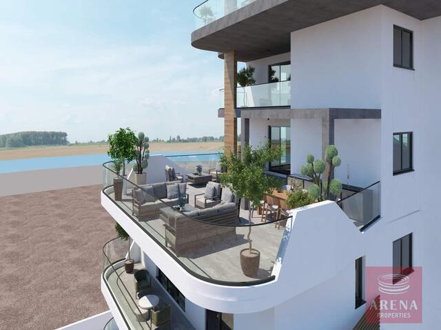penthouse-6a43b61fda9e1-36.jpg