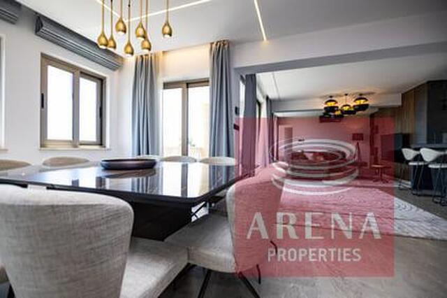 apartment-6996ca80336c2-2.jpg