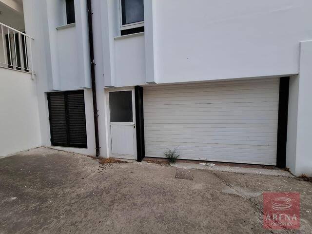 detachedHouse-69f896ede4f30.jpg