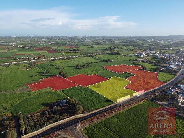 land-6996e2cbf1187-3.jpg
