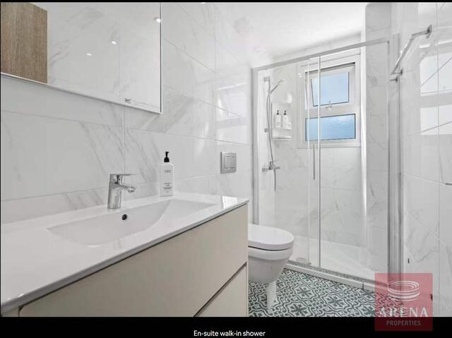 detachedHouse-6a57739a9adbb-1.jpg