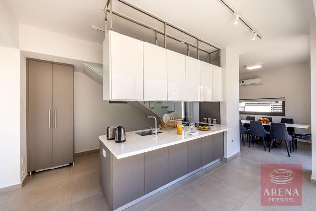 detachedHouse-16-3-BED-VILLA-KAPPARIS-8945.jpg