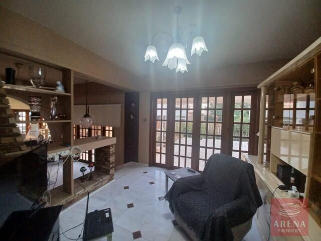 detachedHouse-23-3-BED-VILLA-IN-PYLA-7456-1.jpg