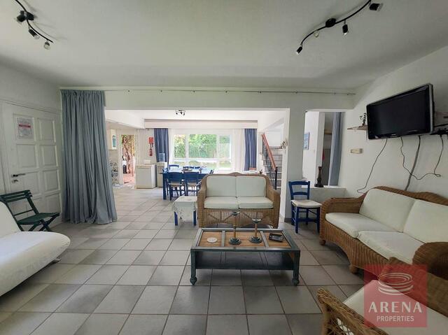 4 Bed Villa in Protaras for sale – photo 11