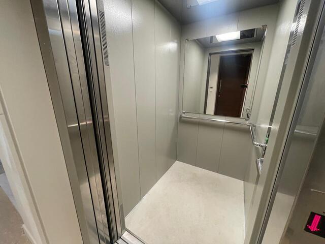 apartment-10-2-BED-APT-FOR-SALE-DEKELIA-9342.jpg