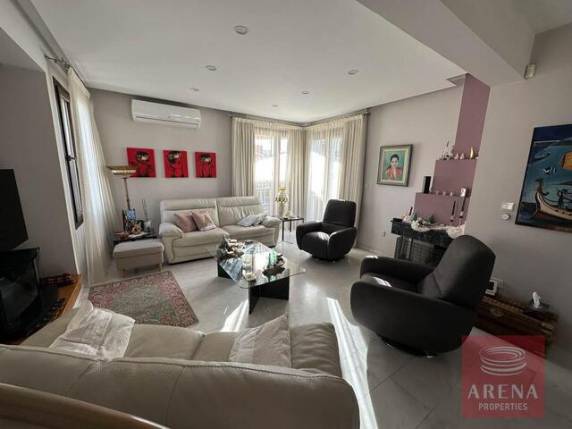 detachedHouse-21-4-BED-VILLA-IN-LARNACA-8978.jpg