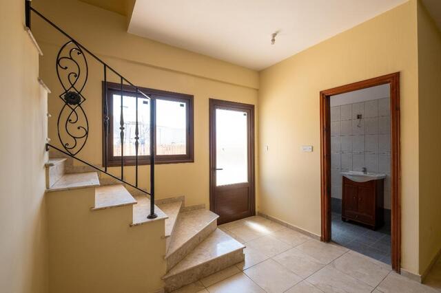 detachedHouse-1-4-BED-HOUSE-AGIOS-THEODOROS-10106-13.jpg