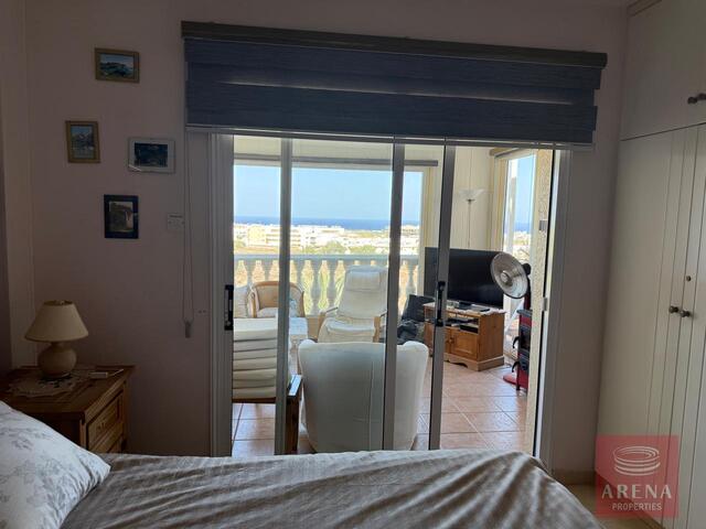 Apartment with Huge Veranda & Sea Views – photo 8