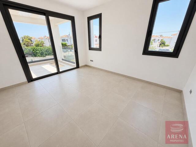 detachedHouse-6a4f9e39de998-1.jpg