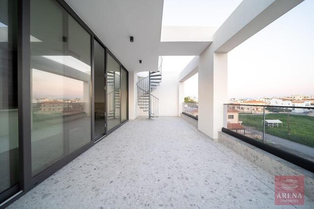 apartment-1-2-BED-PENTHOUSE-LARNACA-10425-14.jpg