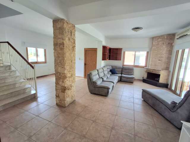 detachedHouse-1-5-BED-VILLA-OROKLINI-9358-11.jpg