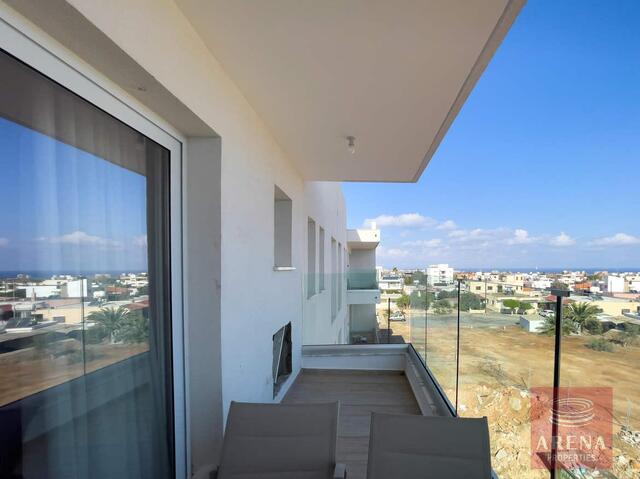 apartment-6a02d41849d46-1.jpg