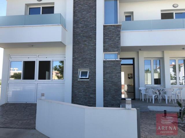 detachedHouse-5-4-BED-VILLA-IN-PARALIMNI-7728.jpg