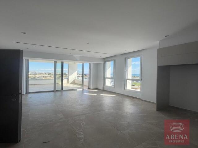 2 Bed Penthouse in New Marina Area – photo 22