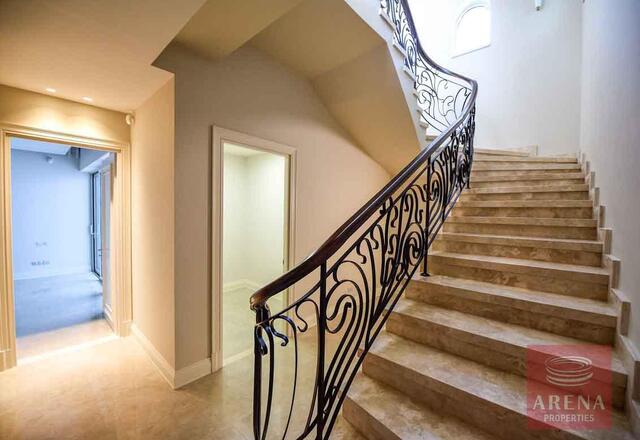 6 Bed Villa in Pervolia – photo 15