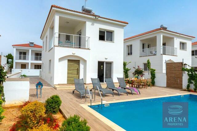 detachedHouse-4-VILLA-IN-AYIA-NAPA-8488.jpeg