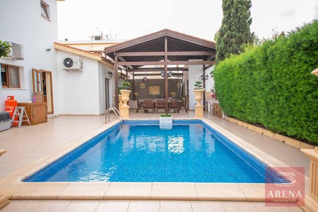 detachedHouse-4-Villa-in-Paralimni-for-sale-5073.jpeg