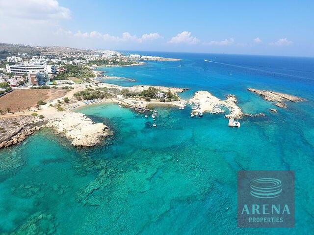 Beachfront Apartment in Protaras – photo 16