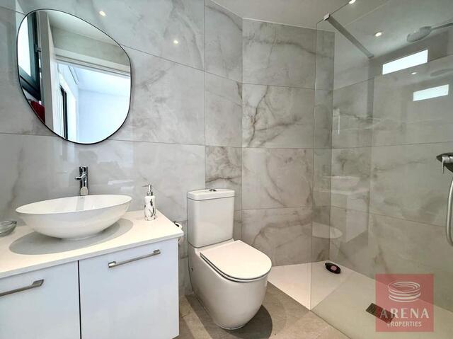 apartment-6a05b57717d48-13.jpg