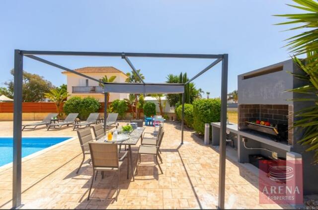 detachedHouse-6-4-BED-VILLA-AYIA-THEKLA-5190.jpg