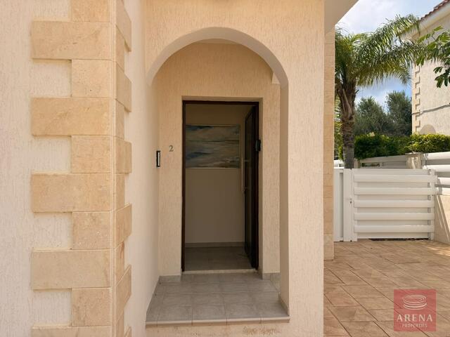 detachedHouse-6a328dbc6824a-1.jpg