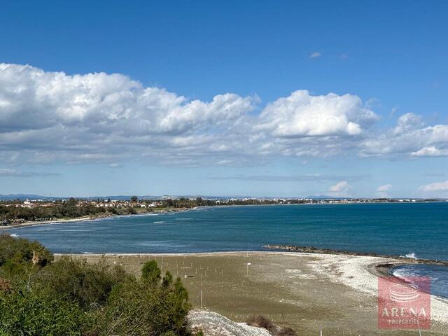 1-Bedroom Apartment in Pervolia – photo 14