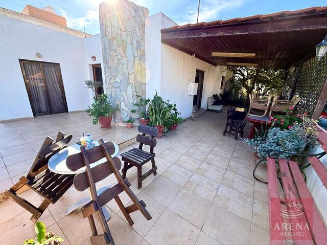 bungalow-6a3bdee19b8d4-5.jpg