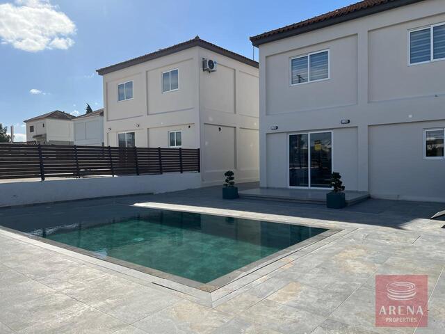 Villas for Sale in Vrysoulles – photo 5