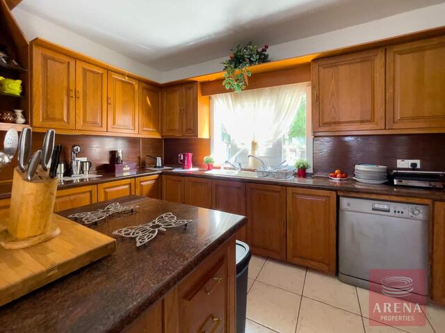 Luxury 6 Bed-Villa For Sale In Ayia Napa – photo 26
