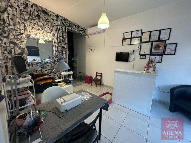 realEstateForBusiness-10-Builing-in-paralimni-8888.jpg
