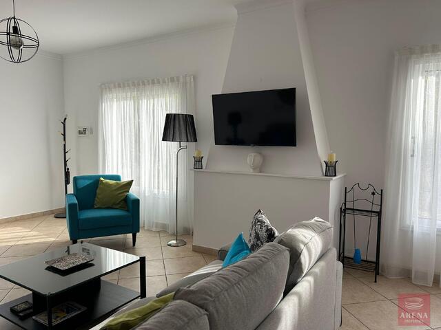 detachedHouse-69eb9fd938701.jpg