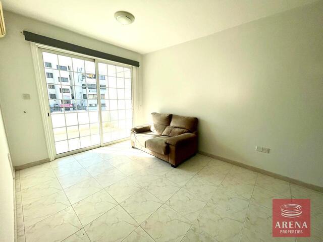 apartment-3-2-bed-apt-larnaca-9080-1.jpg