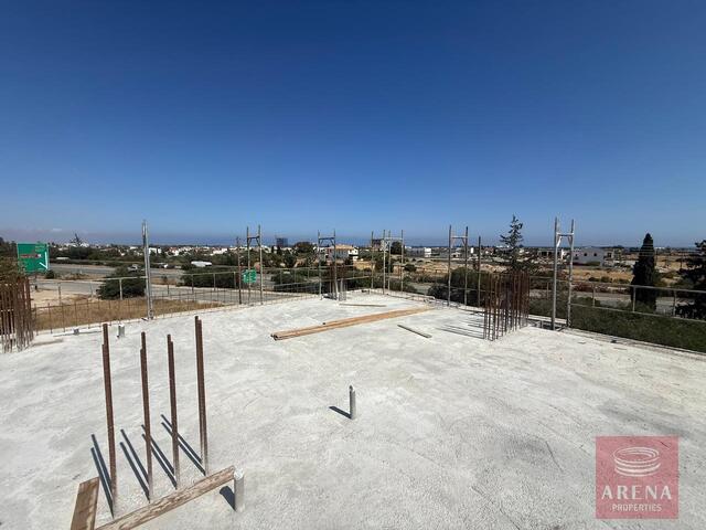 Top Floor Apartment in Oroklini – photo 14