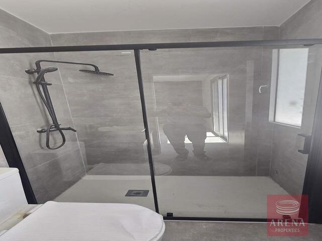 detachedHouse-6a22a265b8ade-2.jpg
