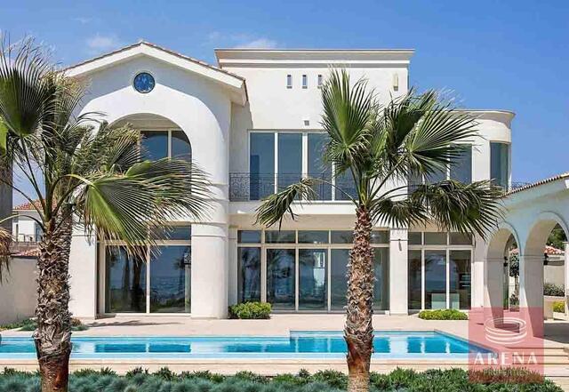 6 Bed Villa in Pervolia – photo 4