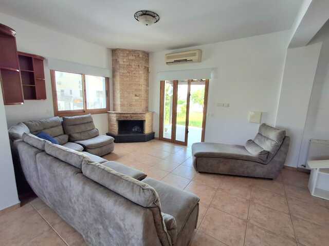 detachedHouse-1-5-BED-VILLA-OROKLINI-9358-13.jpg