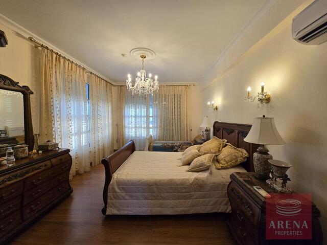 detachedHouse-14-4-BED-VILLA-CAPE-GRECO-8275-1.jpg