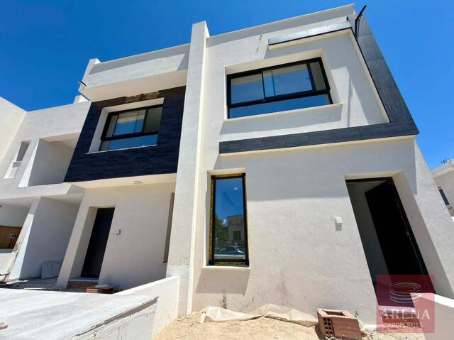 2 Bed Townhouse in Livadia – photo 1