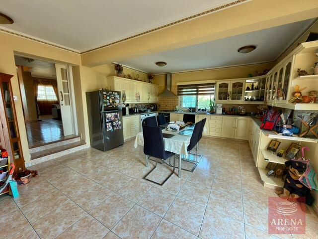 detachedHouse-6a71bbe7553eb.jpg