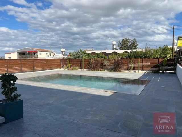 detachedHouse-1-9100-2.jpg