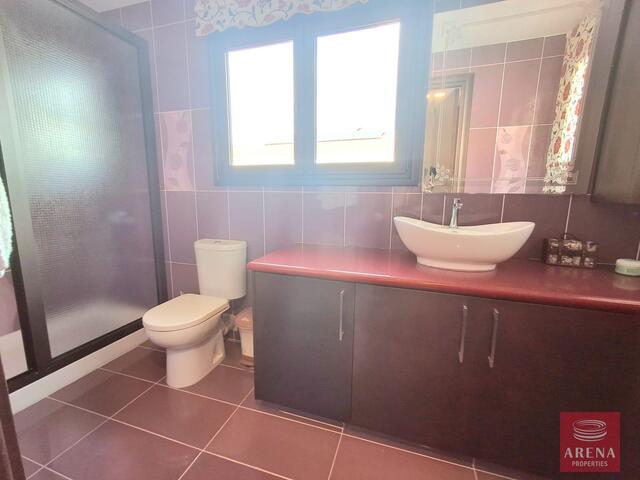 detachedHouse-29-5-BED-VILLA-LIVADIA-9182-6.jpg