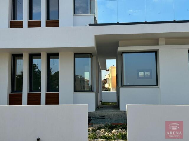 detachedHouse-69c2833bbed3f.jpg