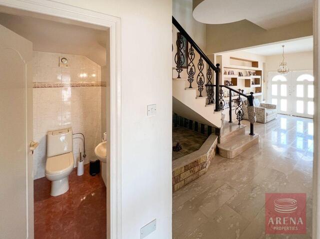 3 Bedrooms Villa in Paralimni – photo 17