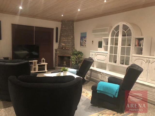 Villa in Pervolia for Rent – photo 16