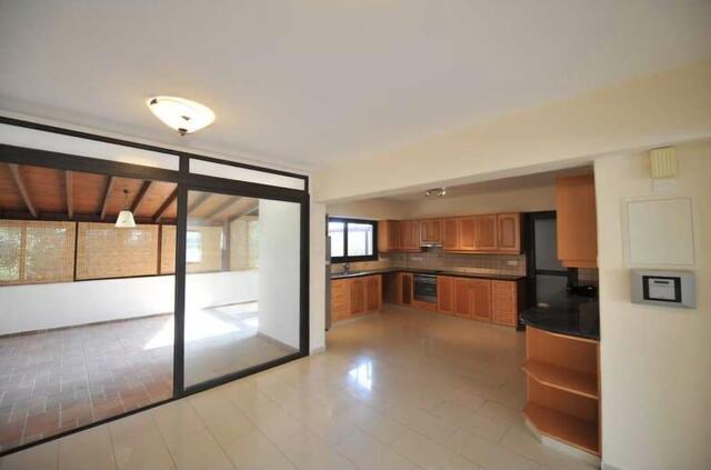 detachedHouse-4-BED-VILLA-IN-MAZOTOS-9507-9.jpg