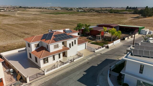 detachedHouse-6-5-bed-villa-kiti-10152.jpeg