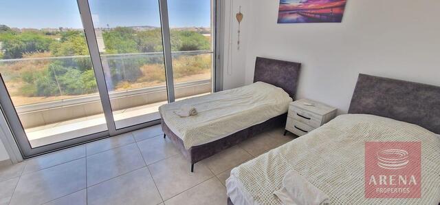 detachedHouse-69fb775579fa8-1.jpg
