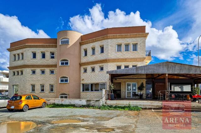 realEstateForBusiness-3-BUILDING-INDERYNIA-7888.jpg