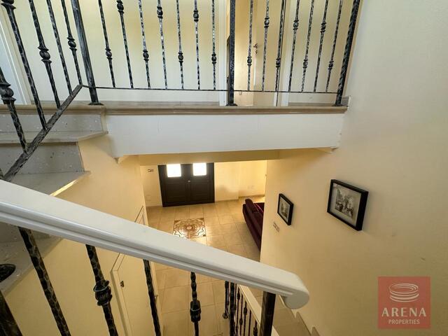 detachedHouse-14-3-bed-villa-inFrenaros-7948.jpeg