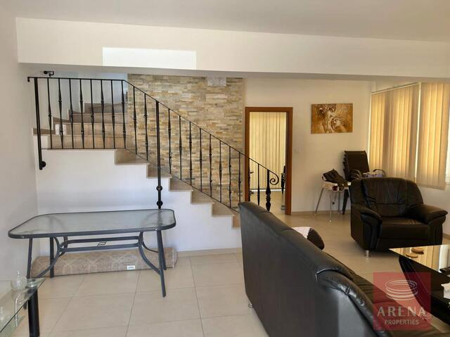 detachedHouse-6a6c9802e325a-4.jpg